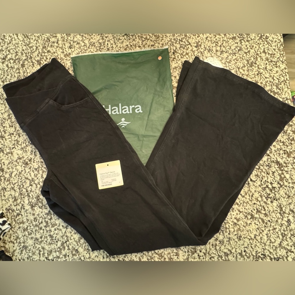 Halara Black Wide Leg Denim.